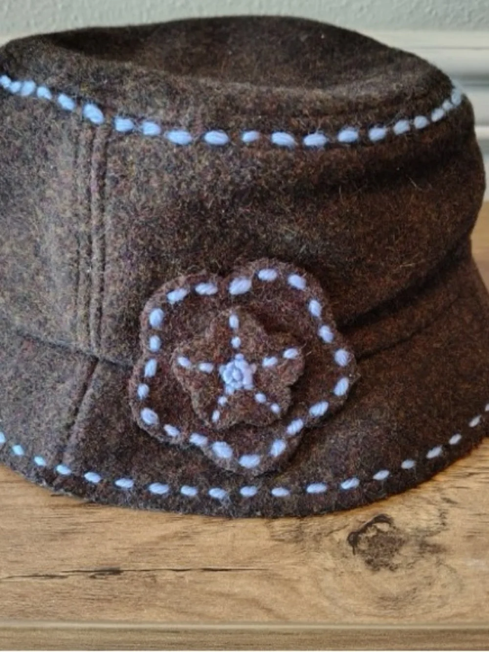Vtg Liz Claiborne Wool Felted Bucket Hat Brown Floral Stitched Trim Twee Indie
